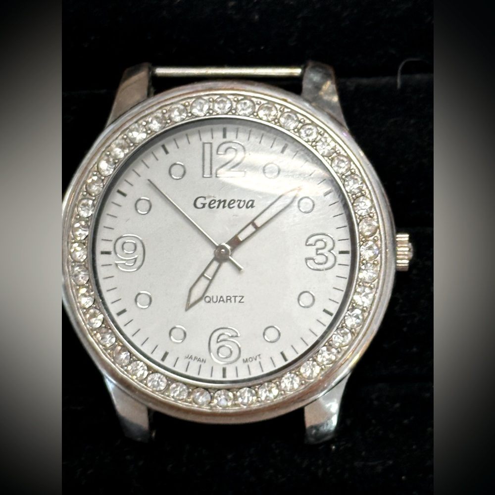 Geneva Quarts Bling Watch Face